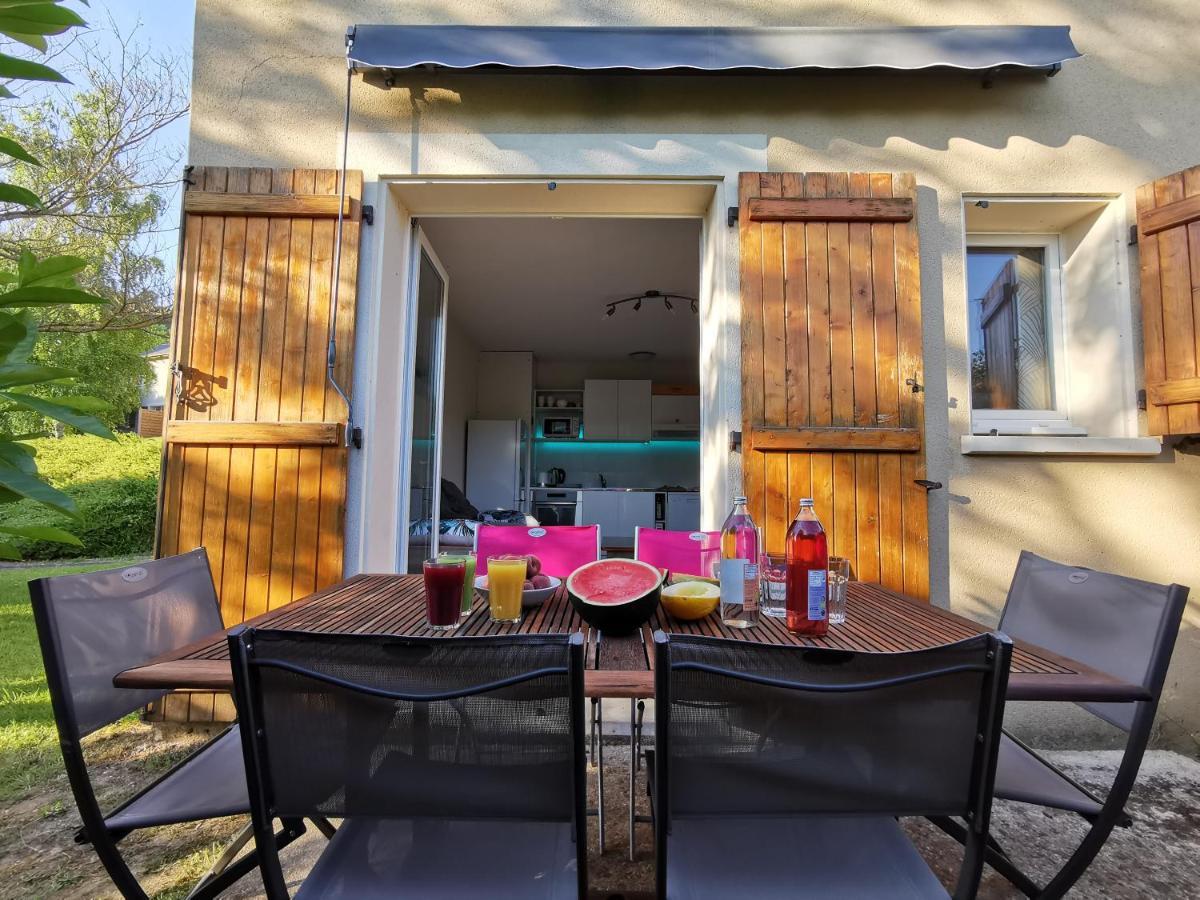 Au 11 T3 Duplex, Village Vacances, Piscines, Parking Saint-Geniez-dʼOlt المظهر الخارجي الصورة