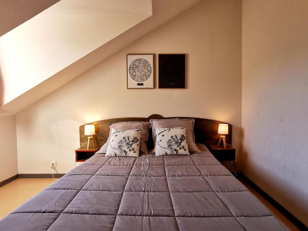 Au 11 T3 Duplex, Village Vacances, Piscines, Parking Saint-Geniez-dʼOlt المظهر الخارجي الصورة